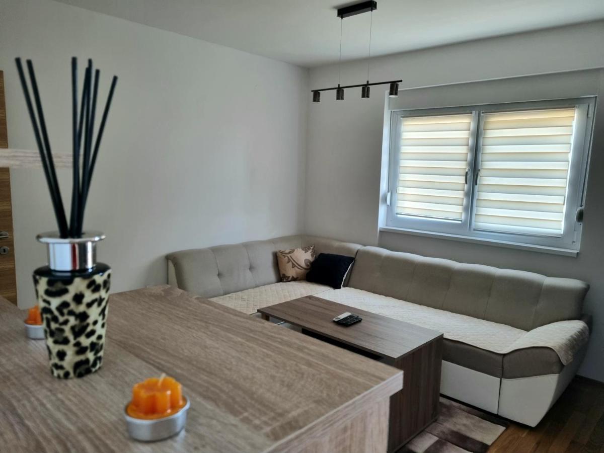 Apartman Court Приедор Екстериор снимка