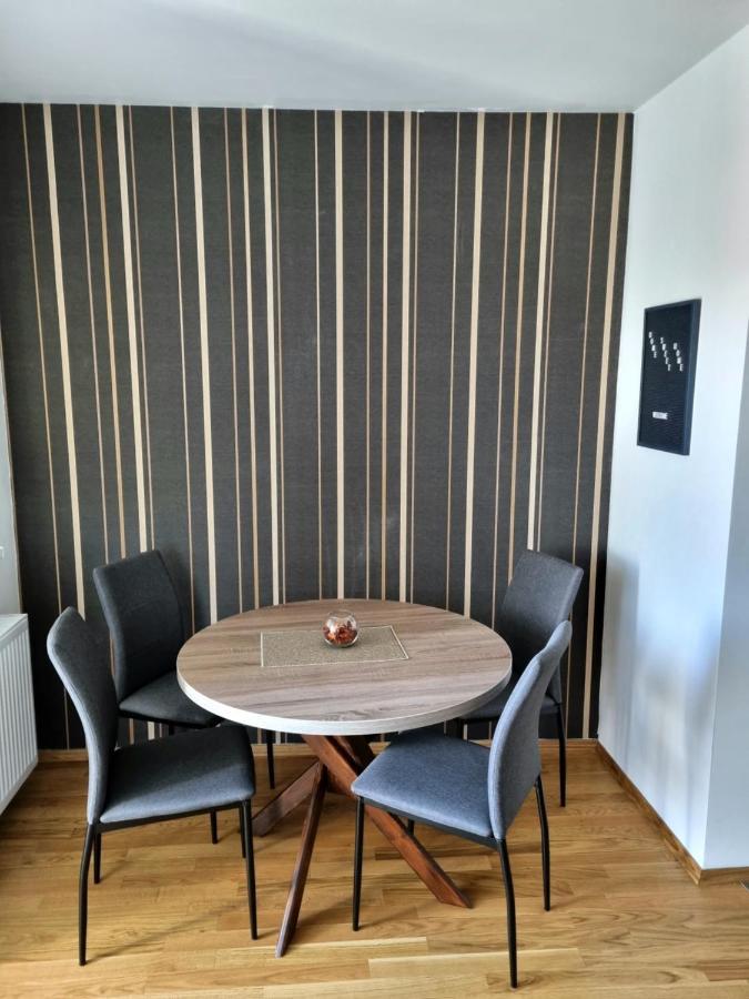Apartman Court Приедор Екстериор снимка